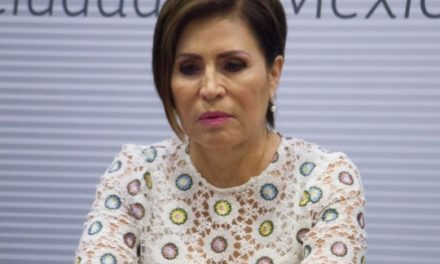 ROSARIO ROBLES PONE QUEJA ANTE CNDH