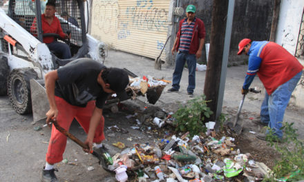 RECOLECTAN TONELADAS DE BASURA EN MONTERREY