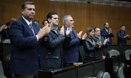 PROPONE IBARRA AMPLIAR PRESTACIONES SOCIALES A POLICÍAS