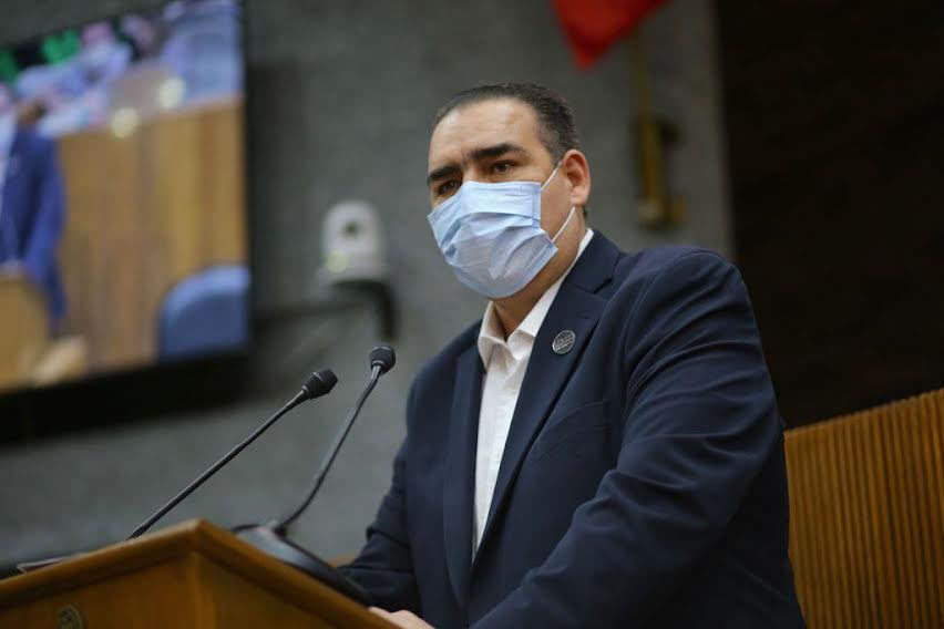 PROPONE HERIBERTO TREVIÑO GARANTIZAR SALUD VISUAL Y AUDITIVA