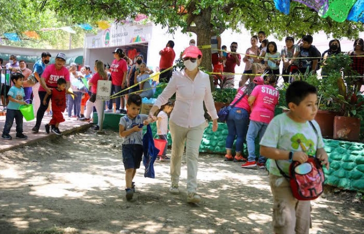 DISFRUTAN DOMINGO EN FAMILIA EN GUADALUPE