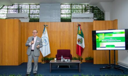 PIDE CEDHNL CON CONFERENCIA UN MEDIO AMBIENTE SANO