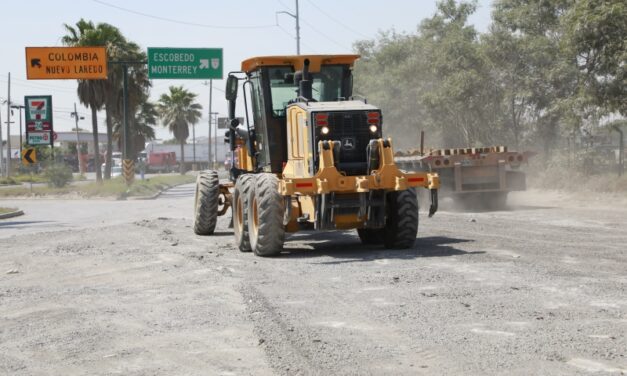 DA ESCOBEDO MANTENIMIENTO A CARRETERAS MONCLOVA Y COLOMBIA