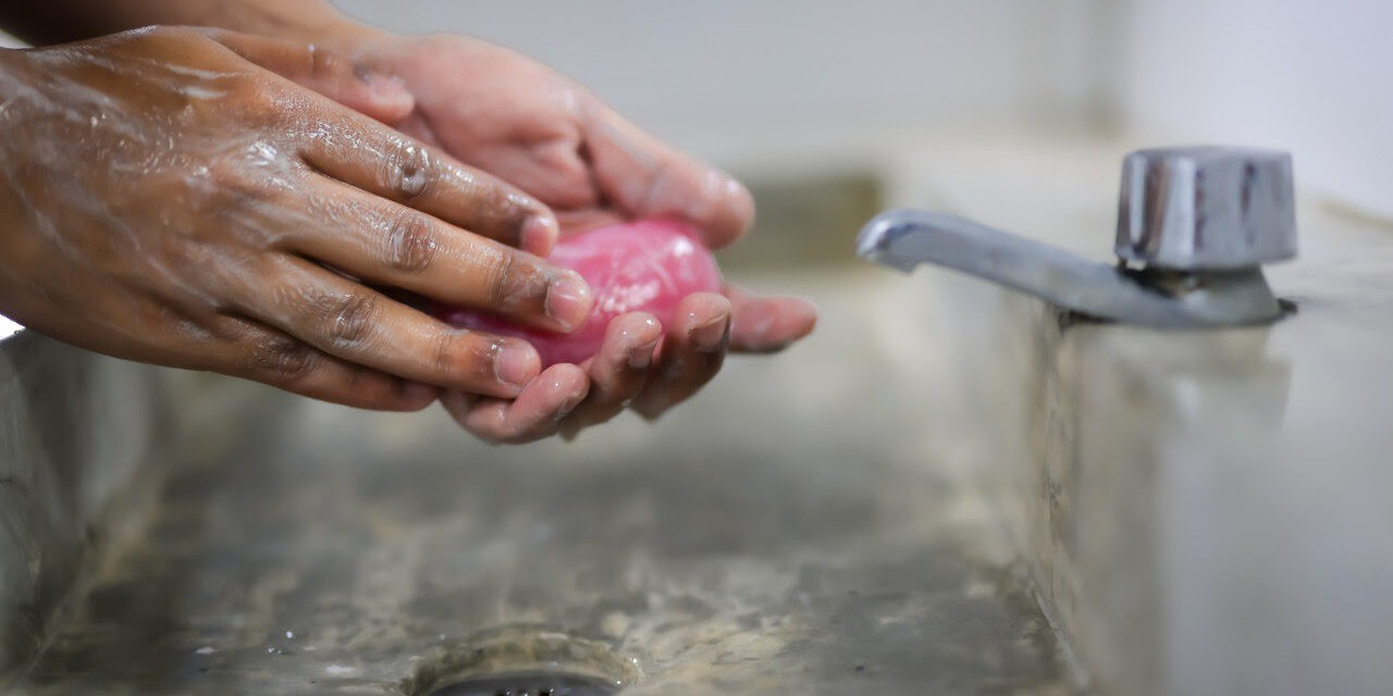 AYD INVITA A CIUDADANOS A CUIDAR EL AGUA