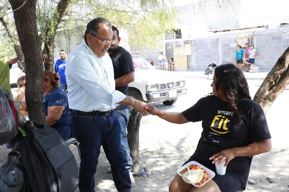 CONTINÚA ESCOBEDO APOYANDO A FAMILIAS AFECTADAS POR INCENDIO