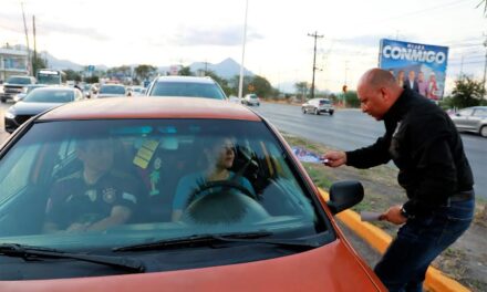 CONCIENTIZA ESCOBEDO SOBRE SEGURIDAD VIAL