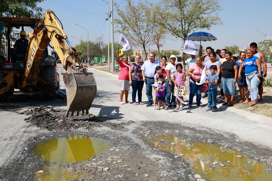 CONTINÚA ESCOBEDO CON REHABILITACIÓN DE AVENIDAS