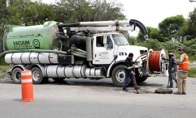 COLABORA ESCOBEDO CON AGUA Y DRENAJE PARA REPARAR FUGAS