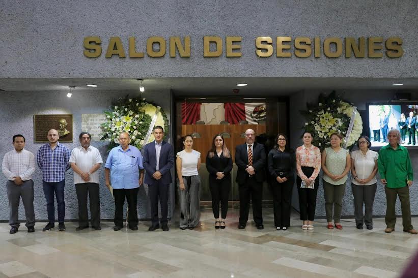 CONMEMORA CONGRESO SU BICENTENARIO