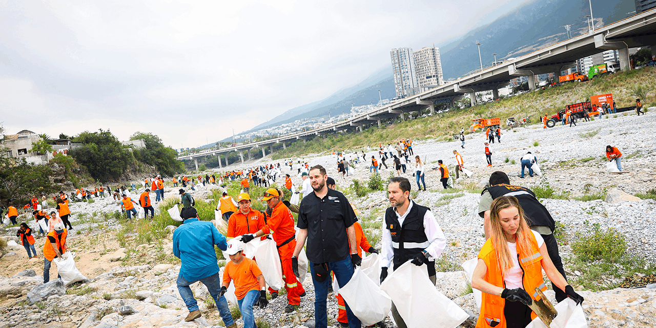 ARRANCA LEONES EN ACCIÓN; RECOLECTAN TONELADAS DE BASURA