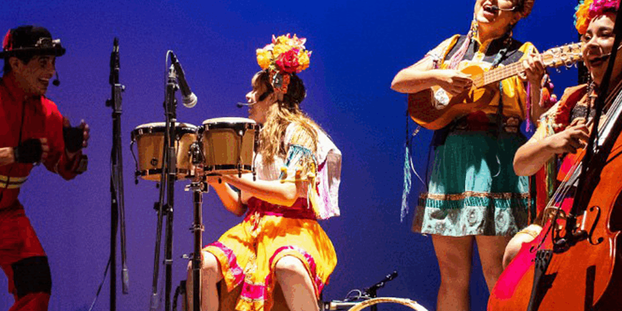 PRESENTAN OBRA EL CANTO PERDIDO DEL AGUA