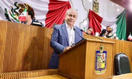 BUSCA HÉCTOR MORALES FRENAR AUMENTOS INJUSTIFICADOS EN SEGUROS MÉDICOS