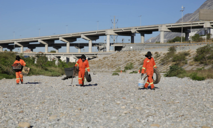 RECOLECTAN 60 TONELADAS DE RESIDUOS DEL RÍO SANTA CATARINA