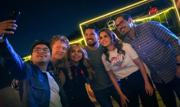 LORENA DE LA GARZA DIALOGA CON POETAS REGIOS SOBRE PROFESIONALIZACIÓN CULTURAL