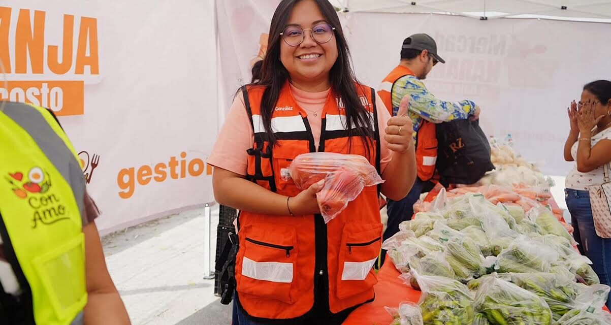 PROMUEVE MARISOL GONZÁLEZ AHORRO FAMILIAR CON MERCADO NARANJA EN SANTA CATARINA