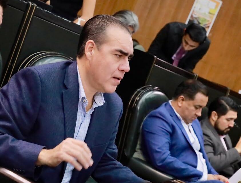 ALERTA HERIBERTO TREVIÑO A CUIDAR ABASTO DE AGUA