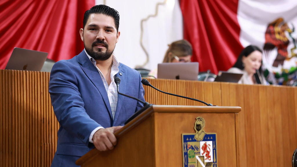 PROPONE FERNANDO AGUIRRE AVISO DE PRIVACIDAD EN «LECTURA FÁCIL»